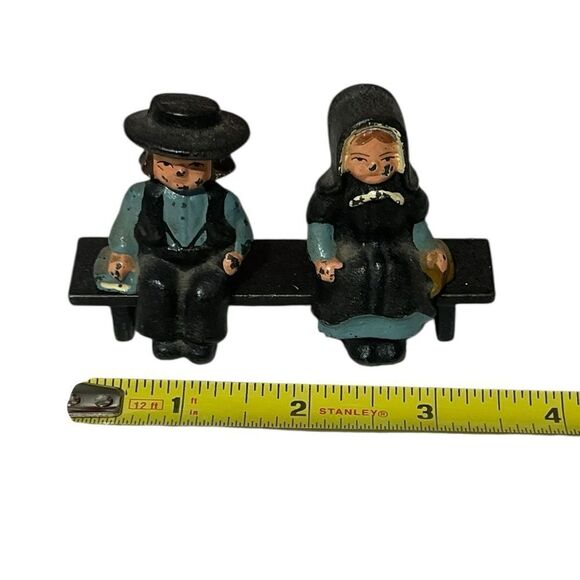 Vintage Cast Iron Miniature Pennsylvania Dutch Black and Blue Amish Figurines - Picture 6 of 6